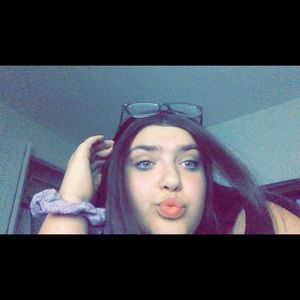 Meet your Posher, Mikayla